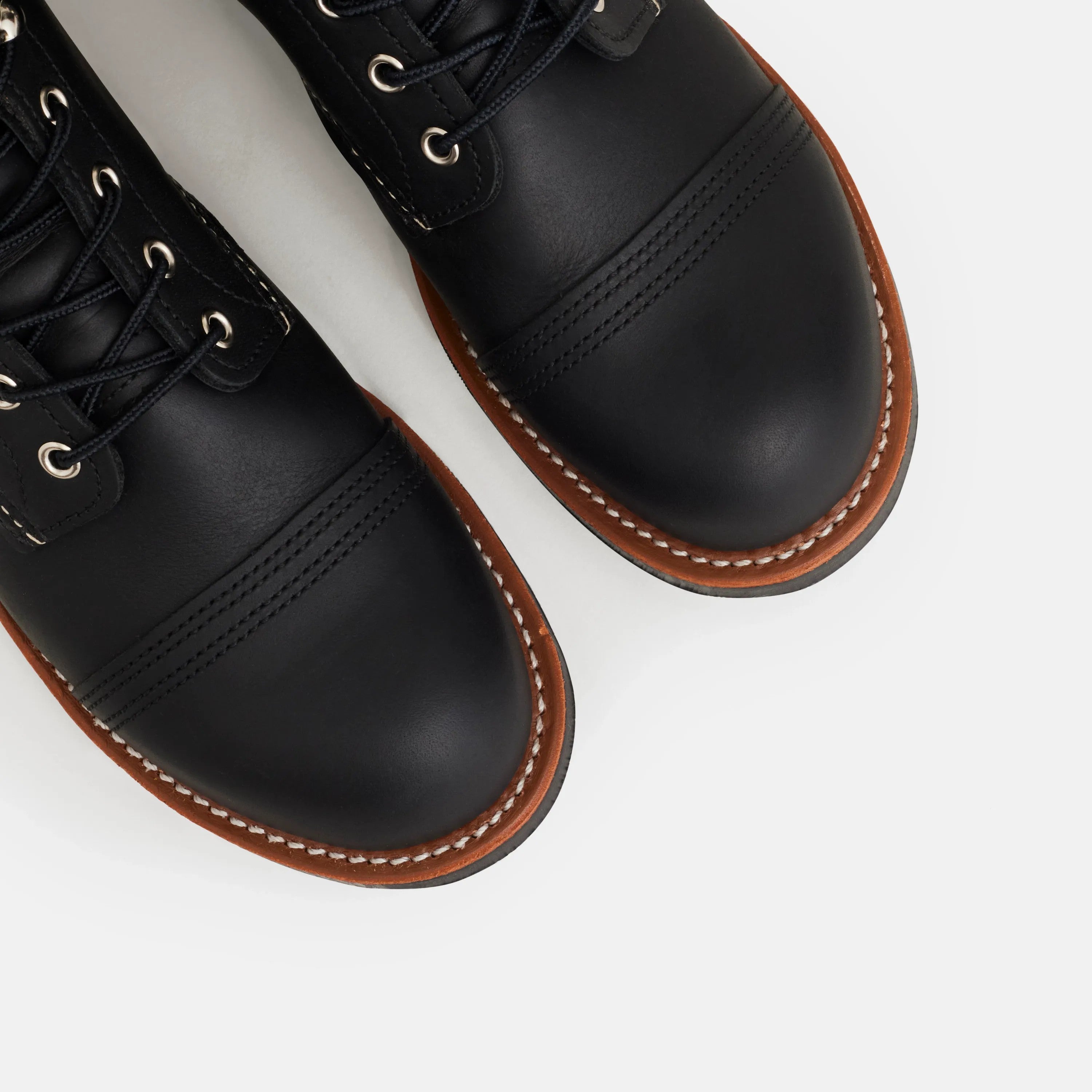 Red Wing Shoes | Iron Ranger 6-Inch Boot in Black Leather 8084