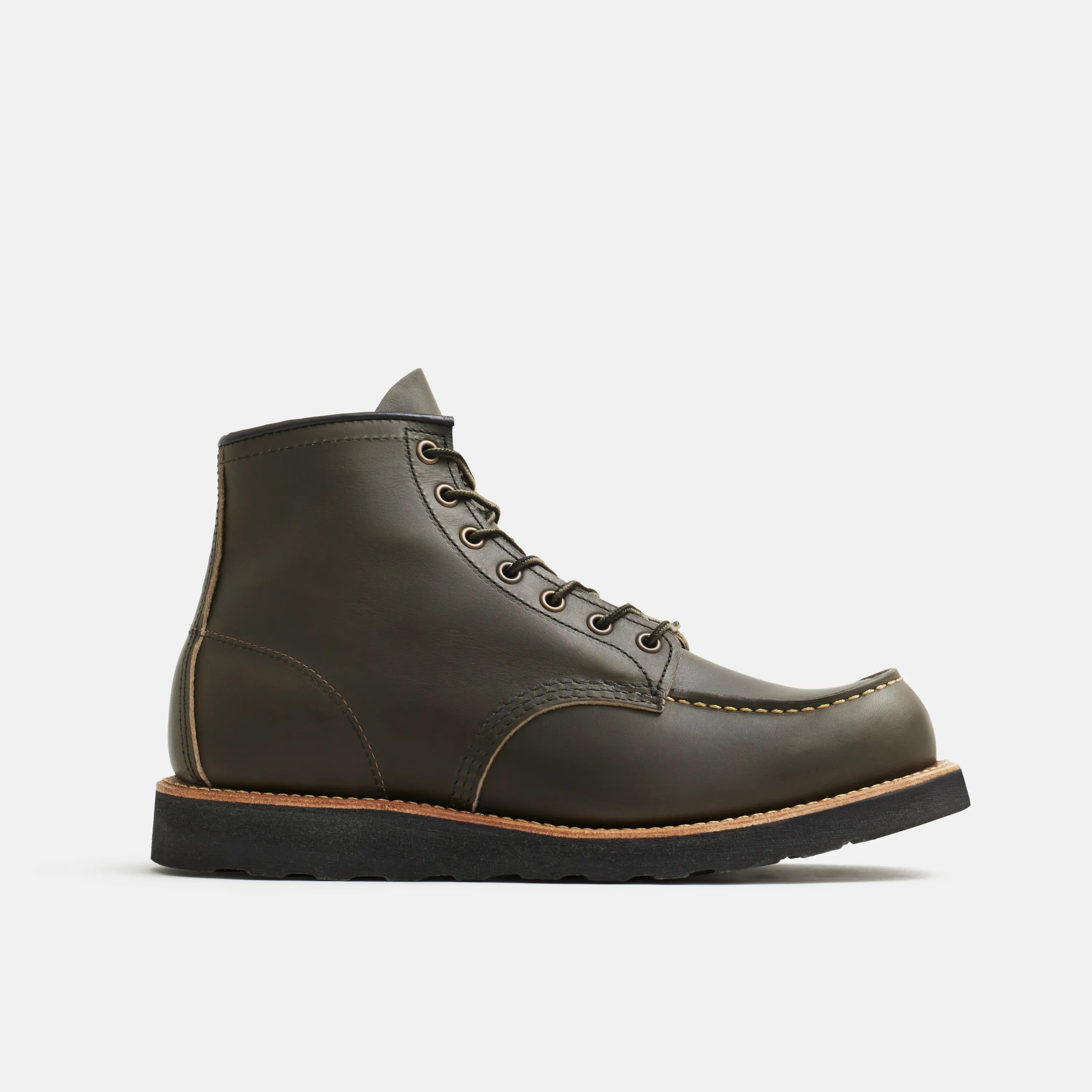 Red Wing Shoes | Classic Moc in Alpine Leather 8828 | Red Wing Heritage