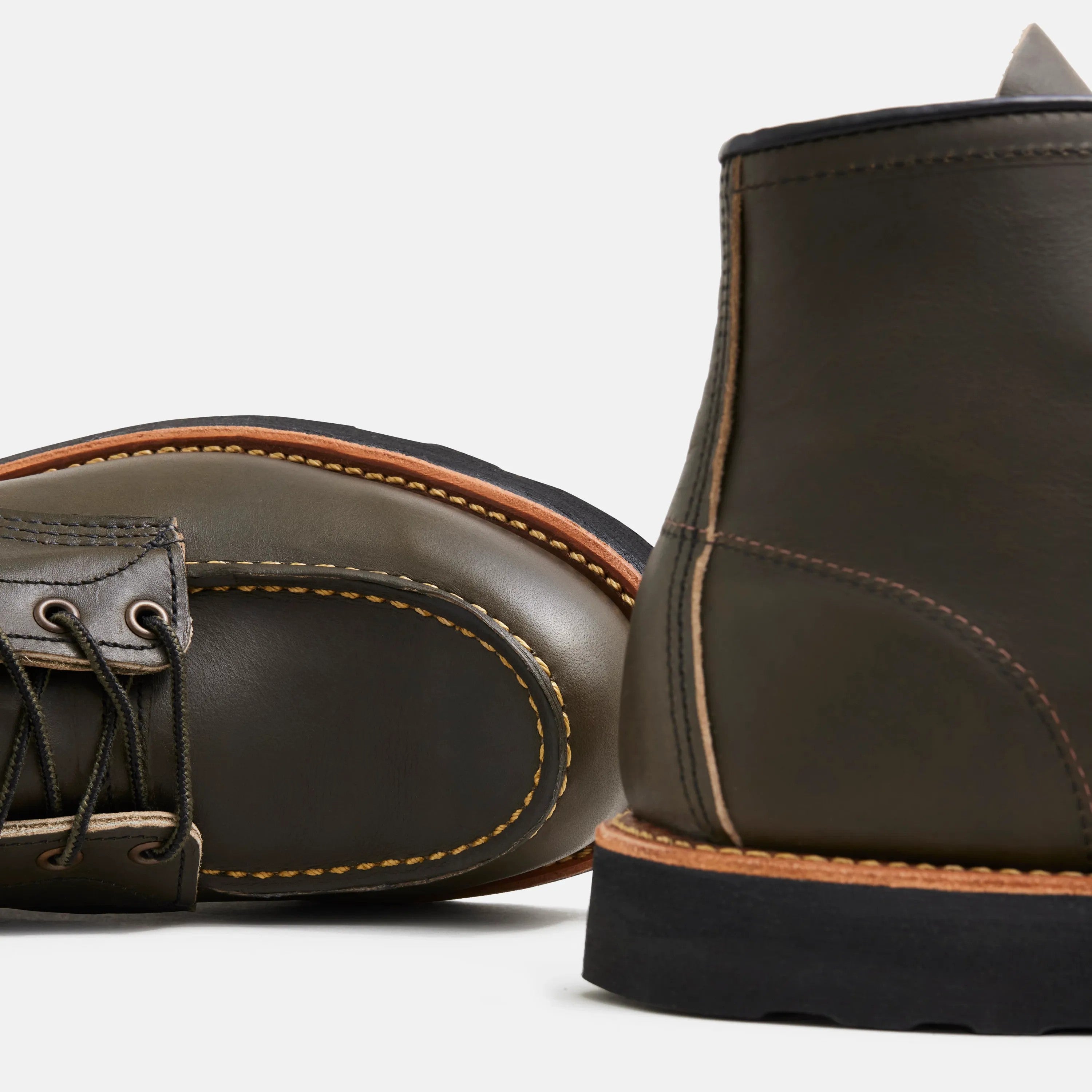Red Wing Shoes | Classic Moc in Alpine Leather 8828 | Red Wing Heritage