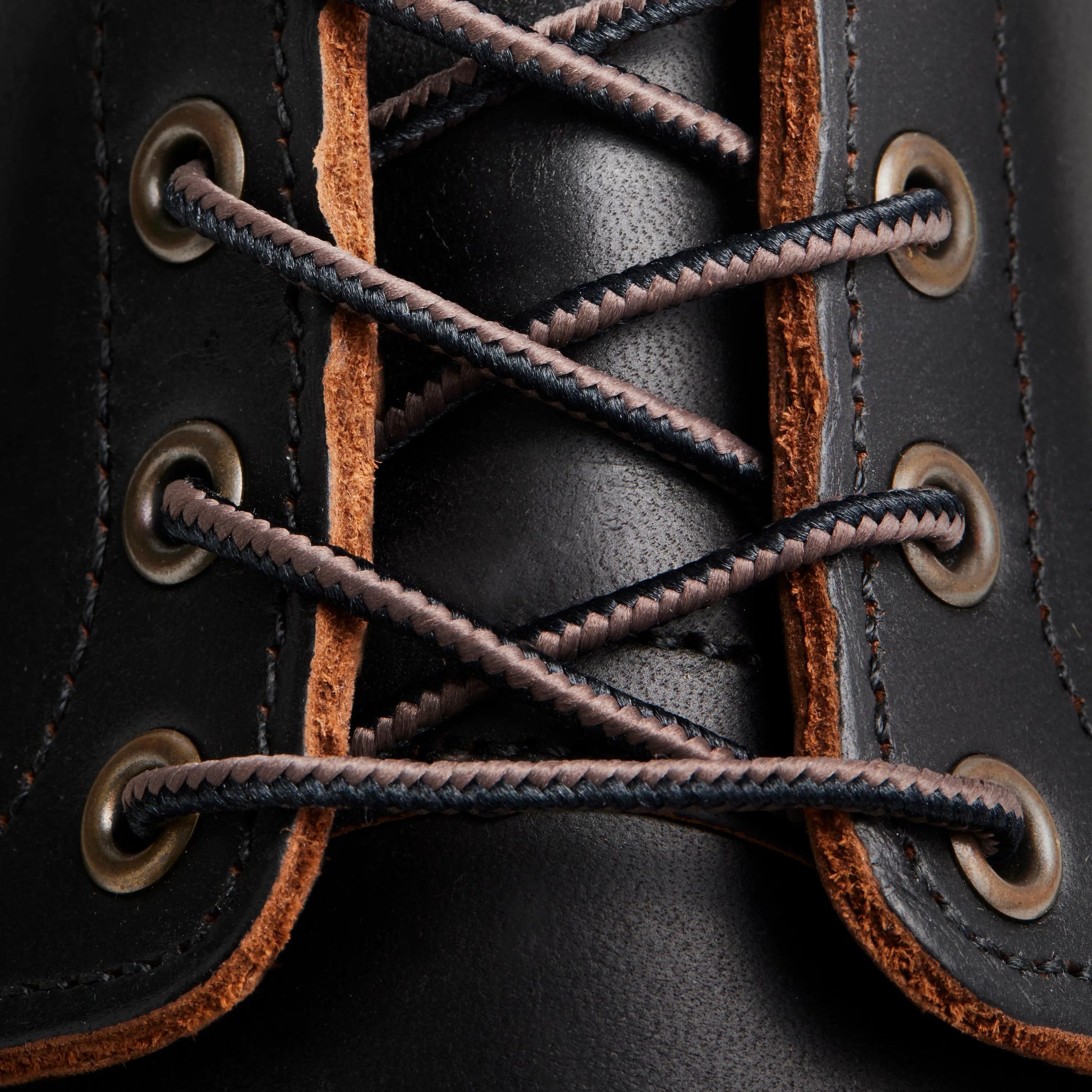 Red Wing Shoes | Classic Moc 6-Inch Boot in Black Leather 8849